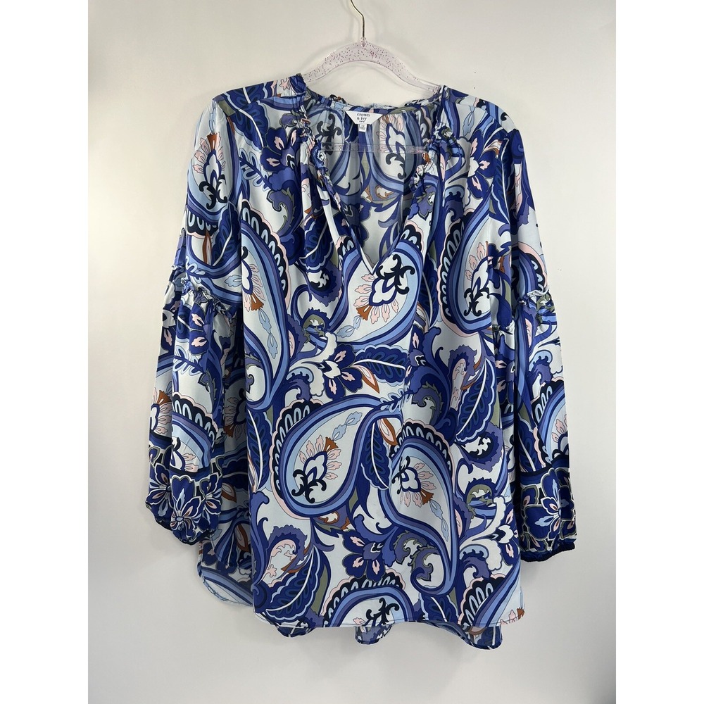 Crown & Ivy Top Women's Plus Sz 1X Blue Floral V-Neck Long Sleeve Ruffle Accents
